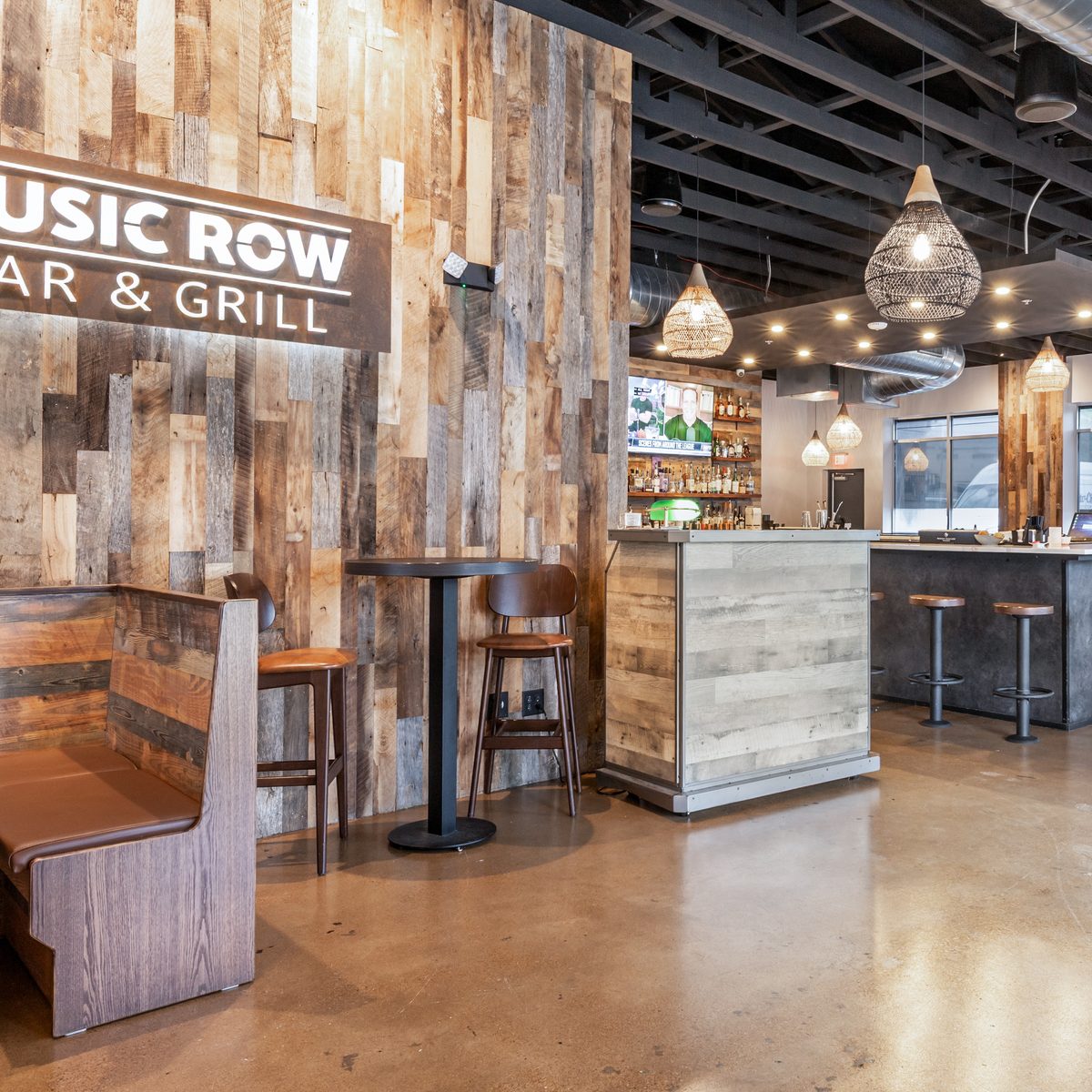 Welcome to Music Row Bar & Grill