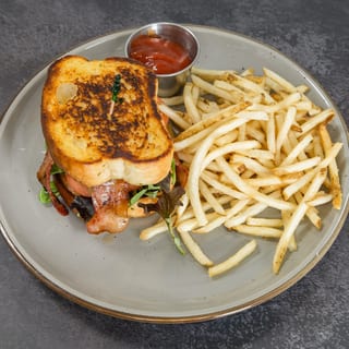 BLT